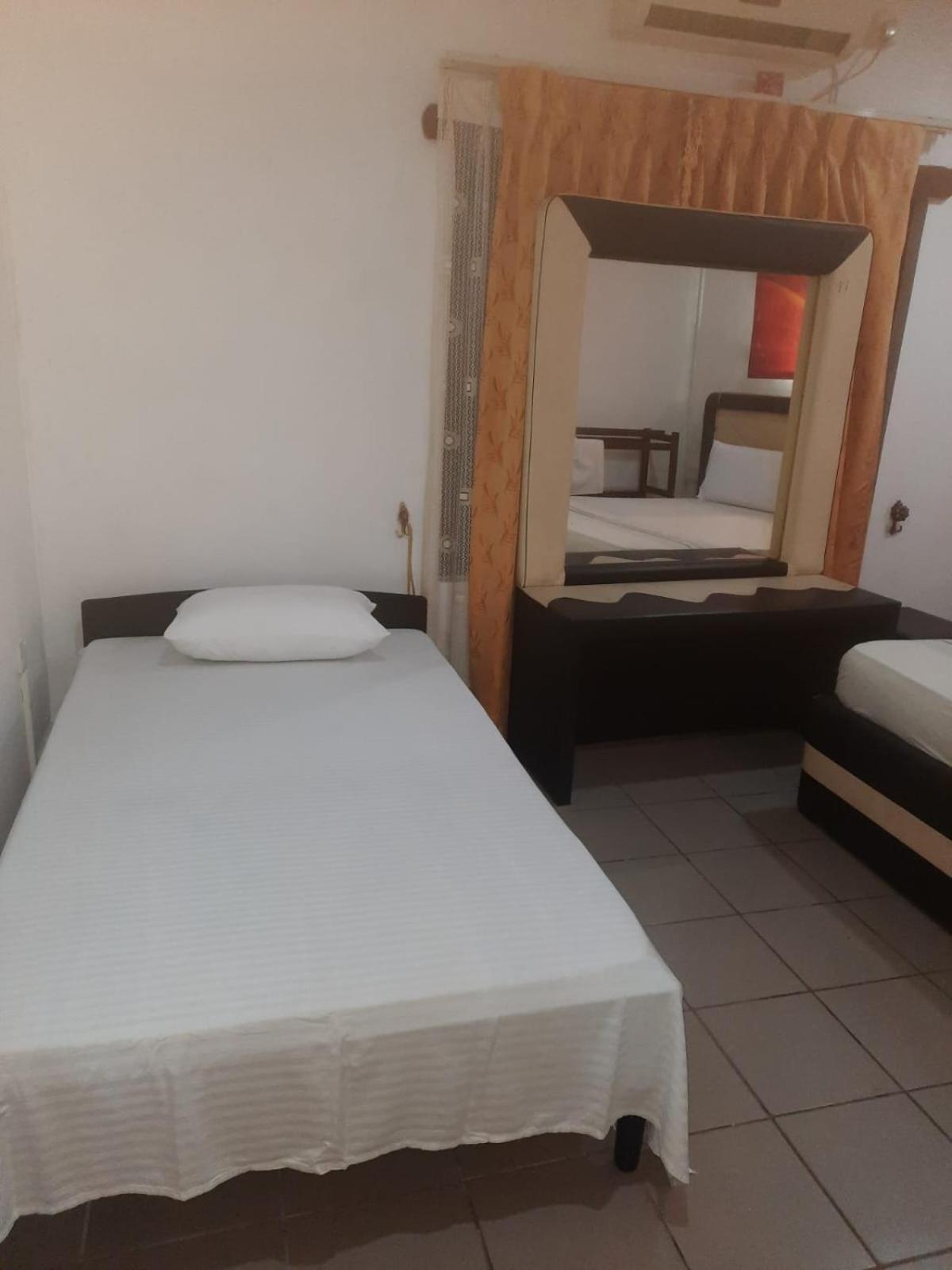 فندق Panorama Rest أنرادابورام المظهر الخارجي الصورة